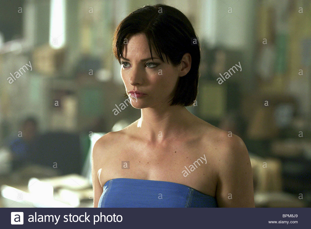 SIENNA GUILLORY RESIDENT EVIL: APOCALYPSE; RESIDENT EVIL ...