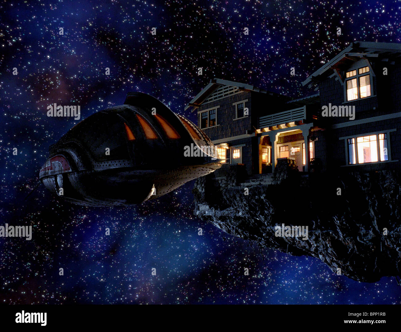 SPACECRAFT & HOUSE ZATHURA (2005 Stock Photo 31217183 Alamy