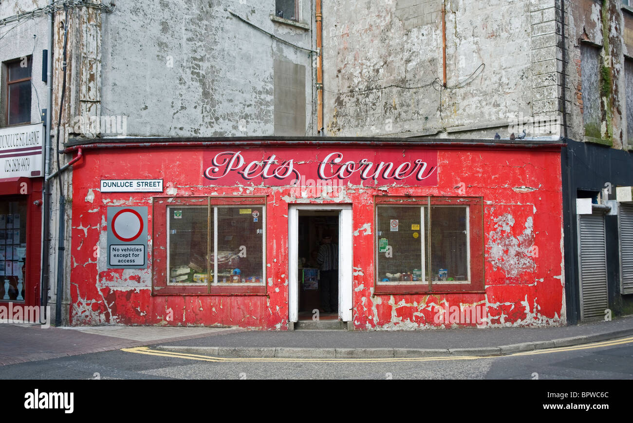 'Pets Corner', Dunluce Street, Larne, County Antrim Stock Photo, Royalty Free Image 31291188