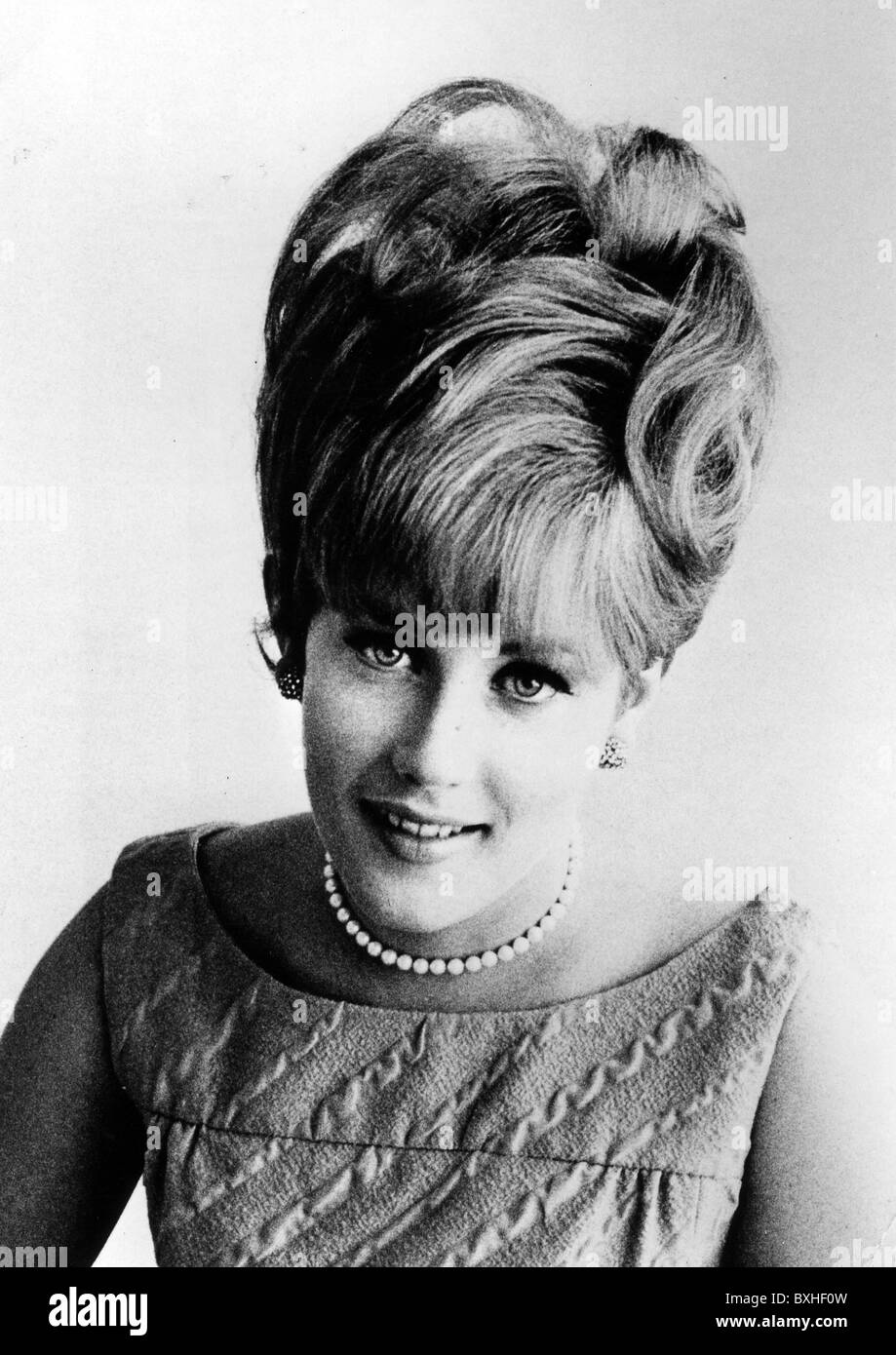 LESLEY GORE (1946-2015) US singer about 1966. She was 16 when her Stock