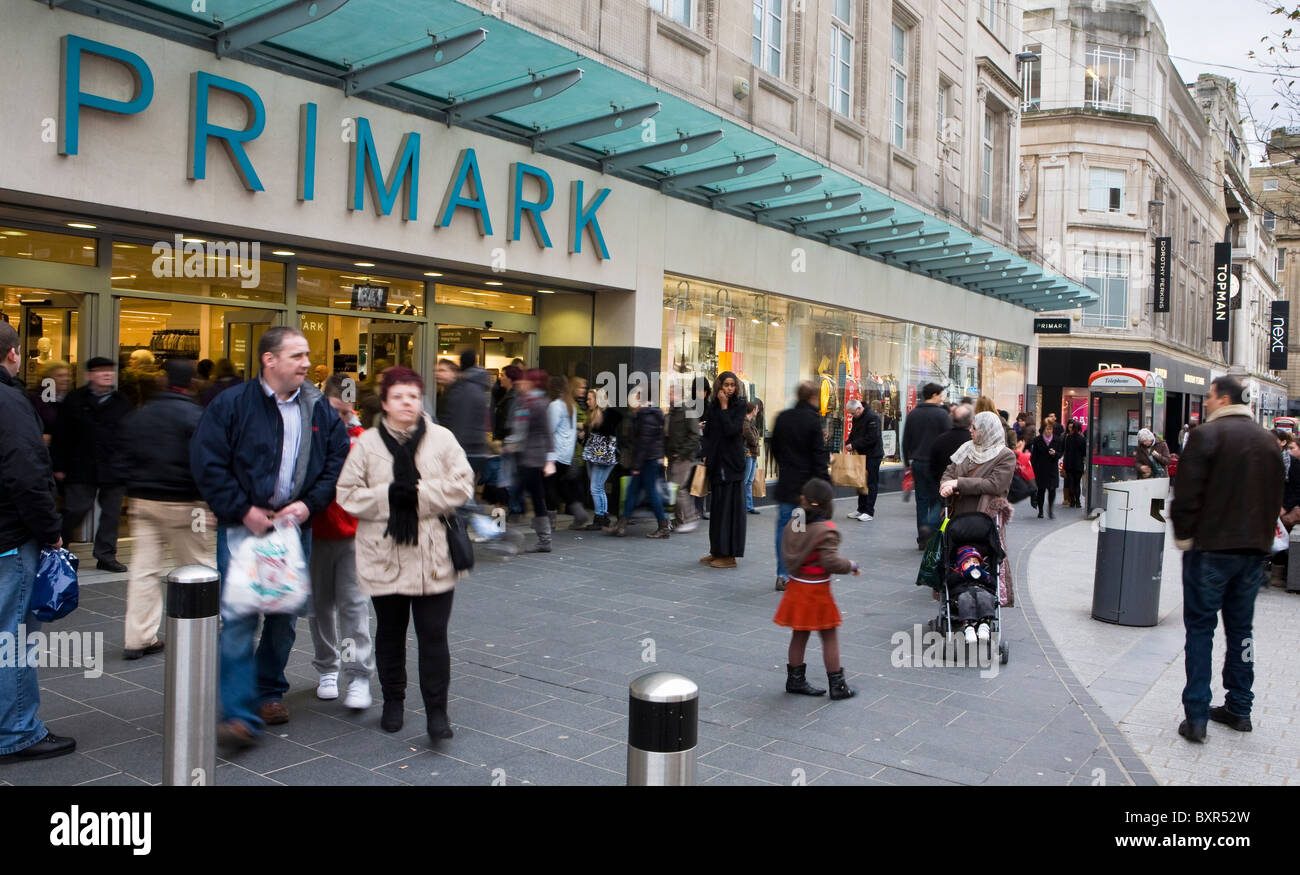 Primark at Liverpool One, Shoppers at Retail Outlets in the New Year