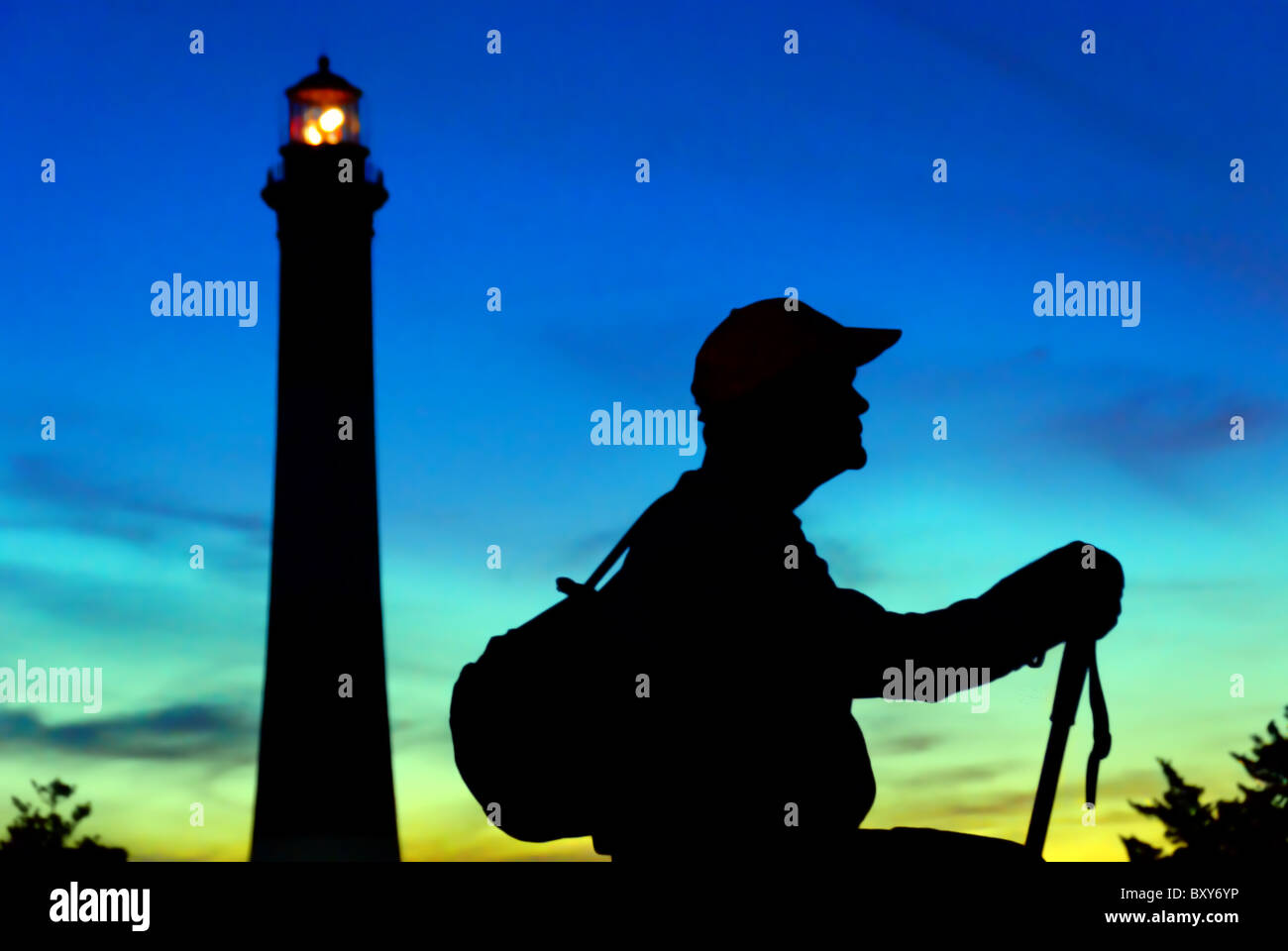 hiker-at-fire-island-lighthouse-silhouet