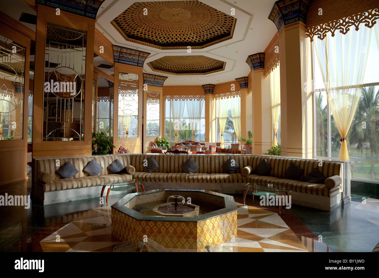 Interior Crowne Plaza Hotel Salalah Hi Res Stock Photography And Images