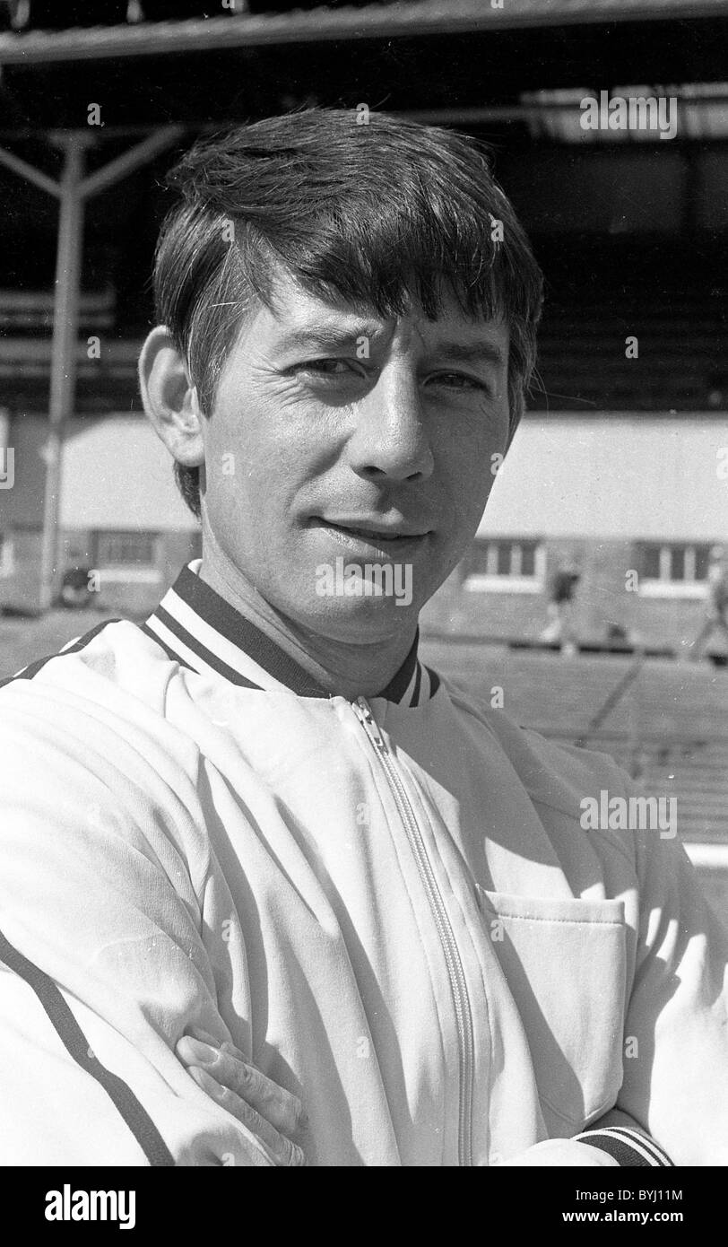 Stock Photo - Wolverhampton Wanderers football coach Sammy Chung 6/8/71 - wolverhampton-wanderers-football-coach-sammy-chung-6871-BYJ11M