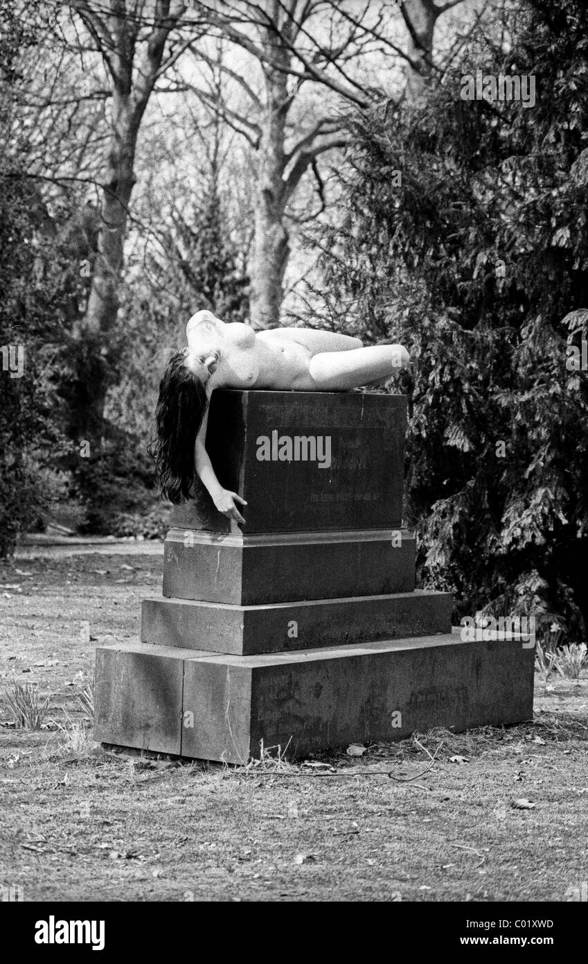 Consider, cemetery teen porn foto Too cemetery teen porn foto