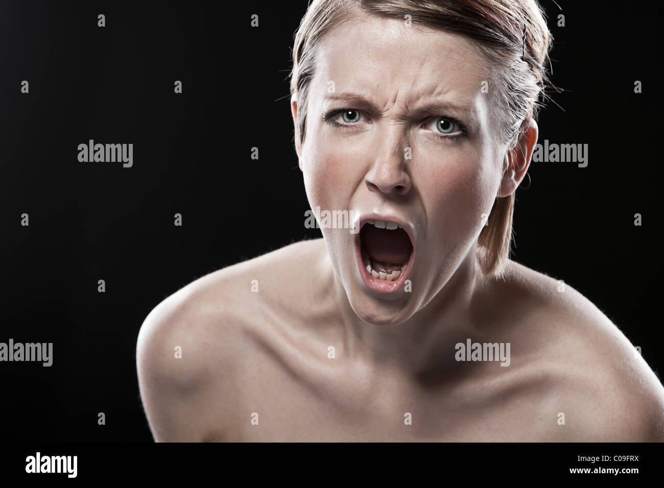 Women Screaming 39