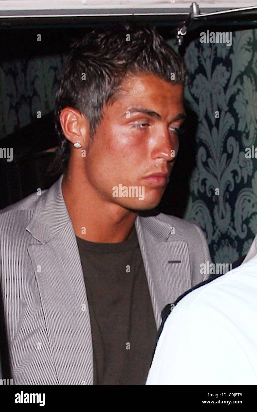 ... Lounge nightclub Los Angeles, California - 22.07.08 <b>Michael Wright</b>/ - cristiano-ronaldo-leaving-the-villa-lounge-nightclub-los-angeles-california-C0JET8