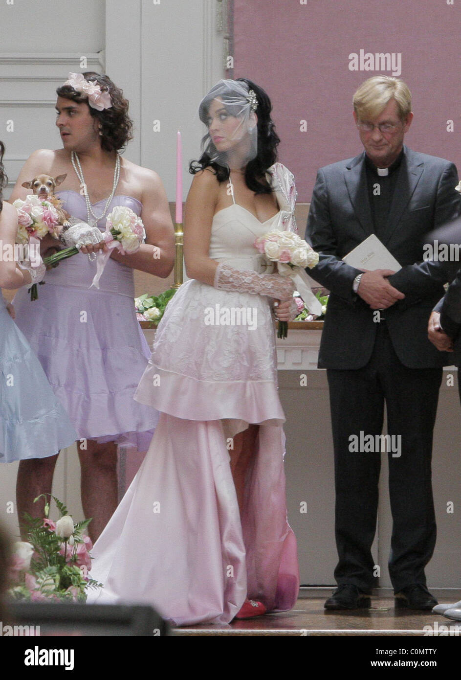 Katy Perry Wedding Dress Hot N Cold