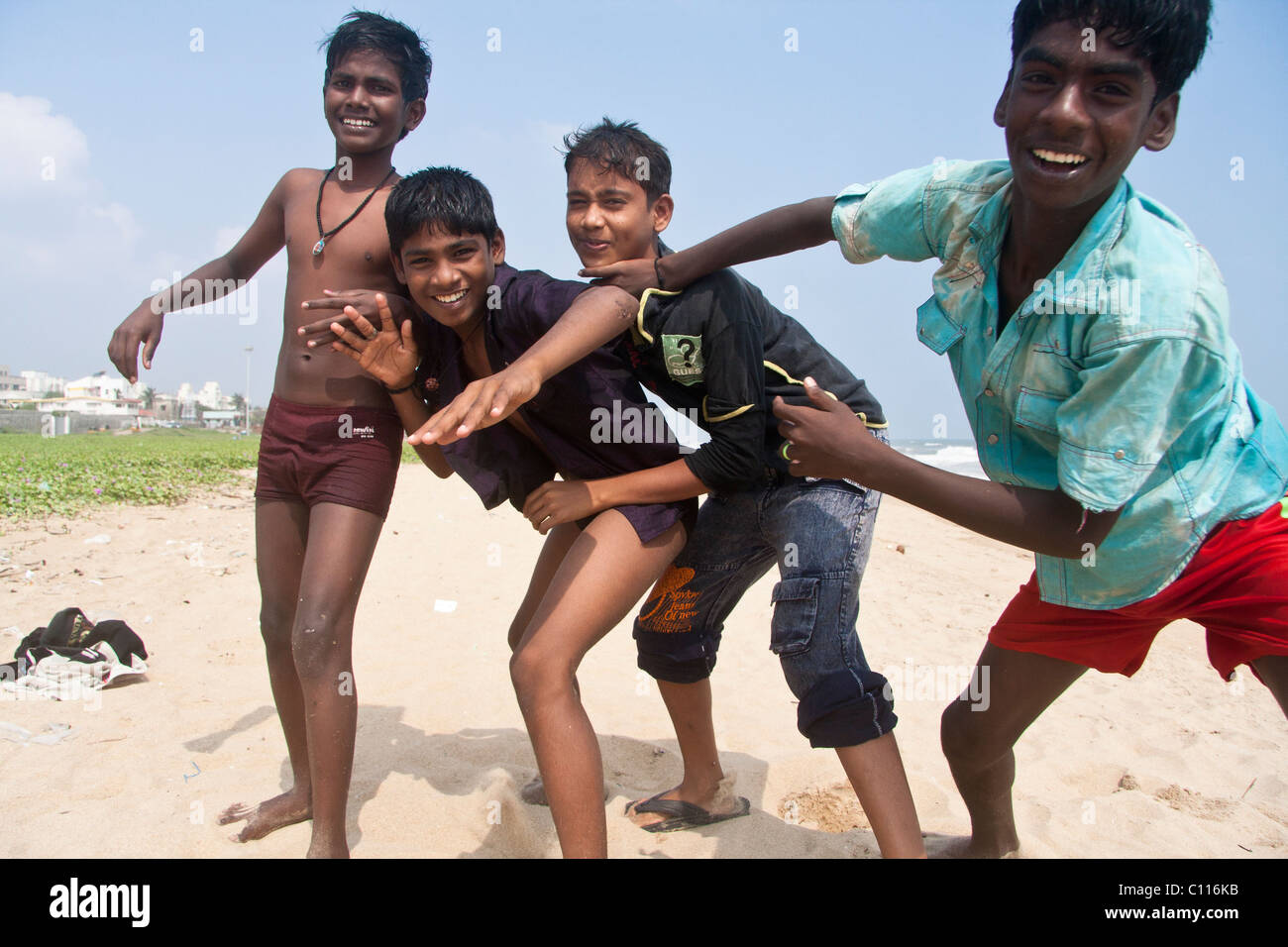 Indian kids playing on the beach Stock Photo: 35062591 - Alamy