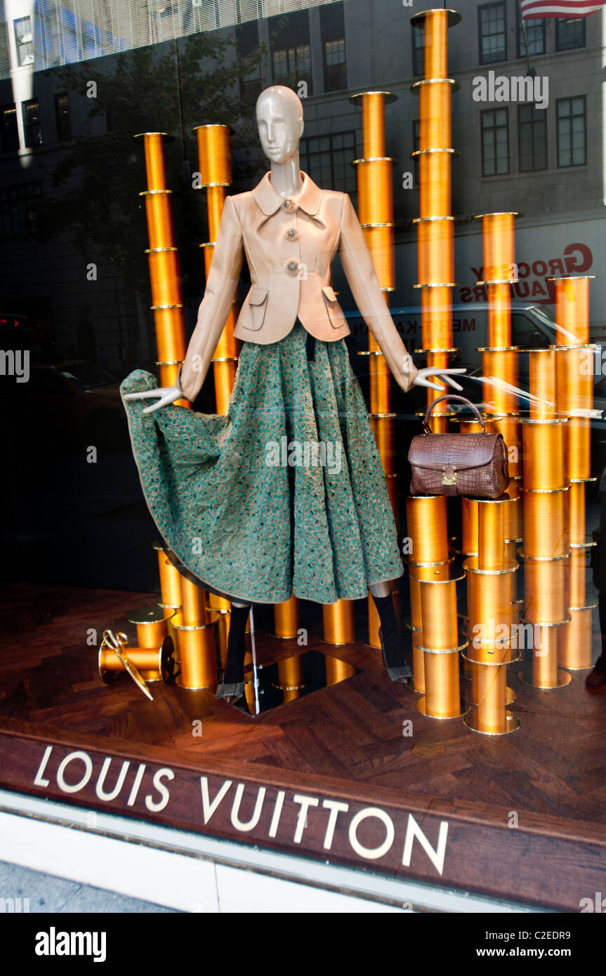 Louis Vuitton luxury fashion designer store at Fifth Avenue Stock Photo: 35968221 - Alamy