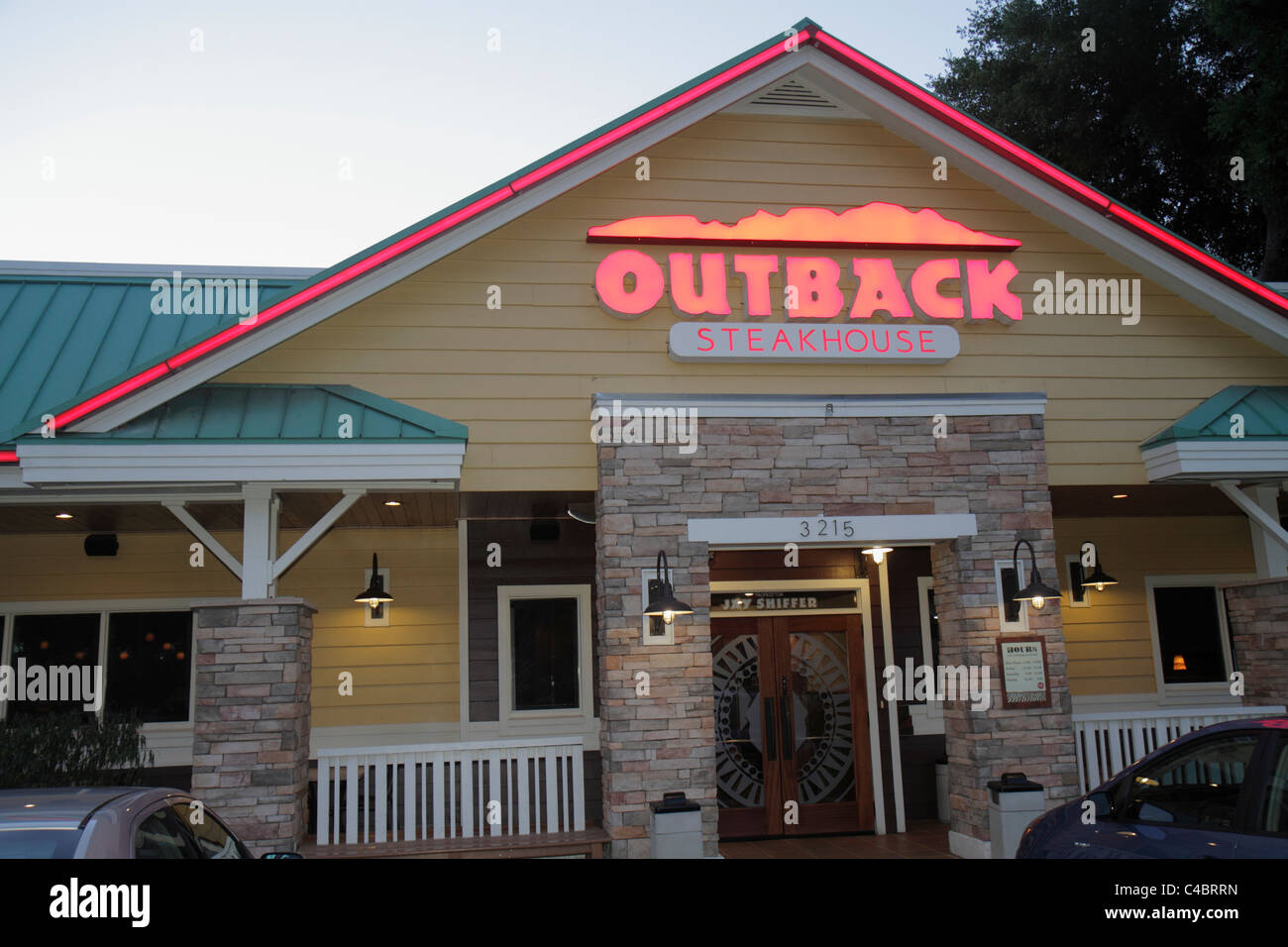 Ocala Florida Outback Steakhouse restaurant Australian theme front