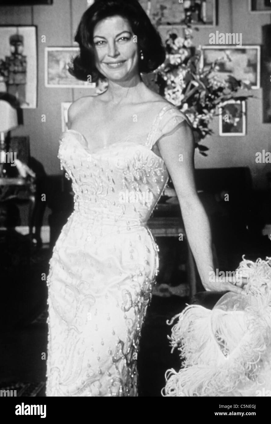 c.1964 | Hollywood glamour, Ava gardner, Hollywood glam