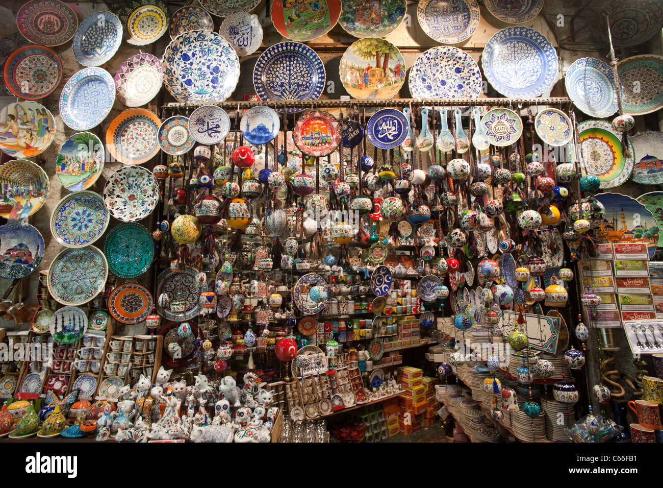 Turkey, Istanbul, Sultanahmet, Grand Bazaar, Ceramic Crockery Shop