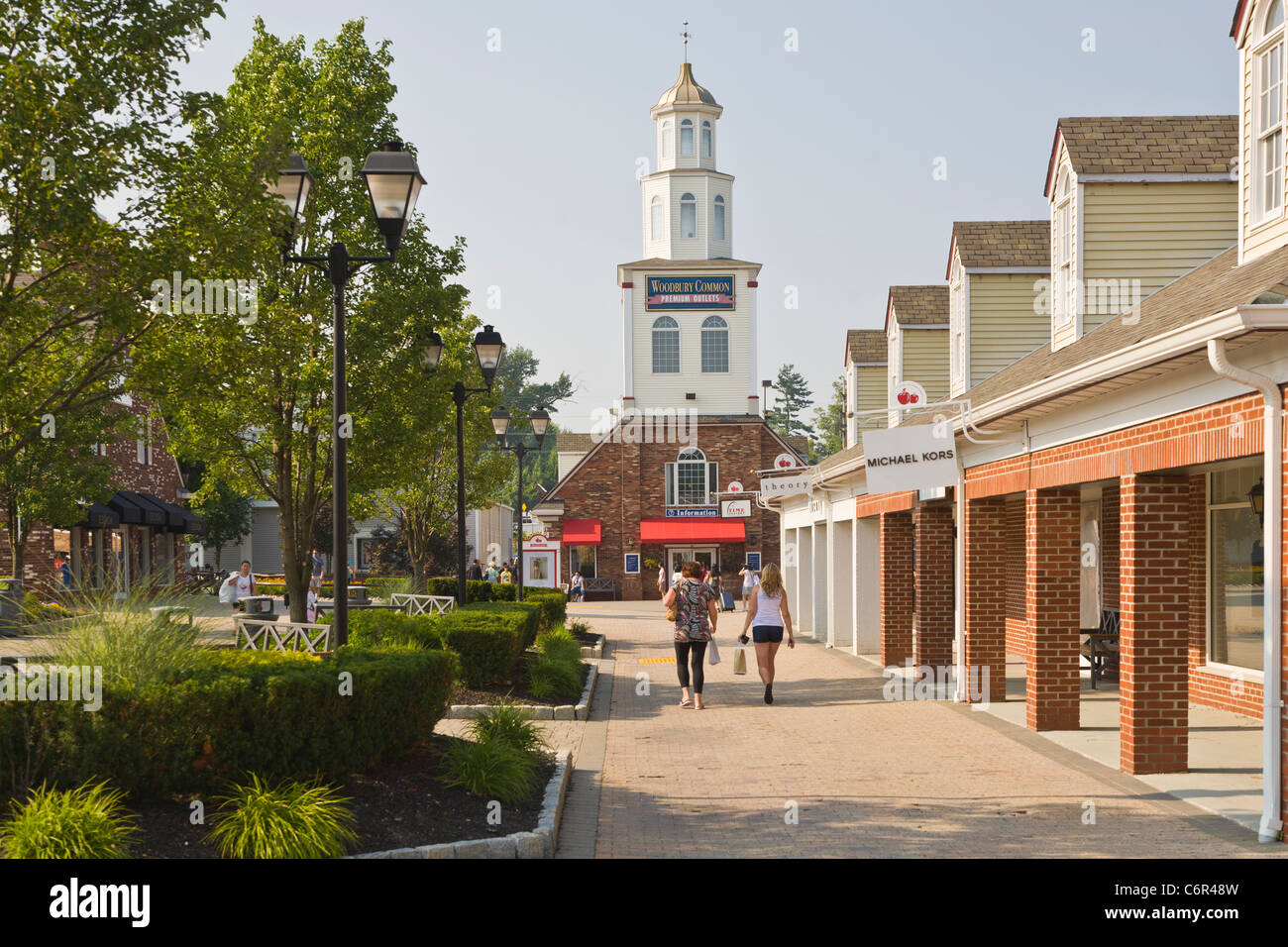 Woodbury Common Outlet Mall in the Hudson Valley town of Central Stock Photo, Royalty Free Image ...