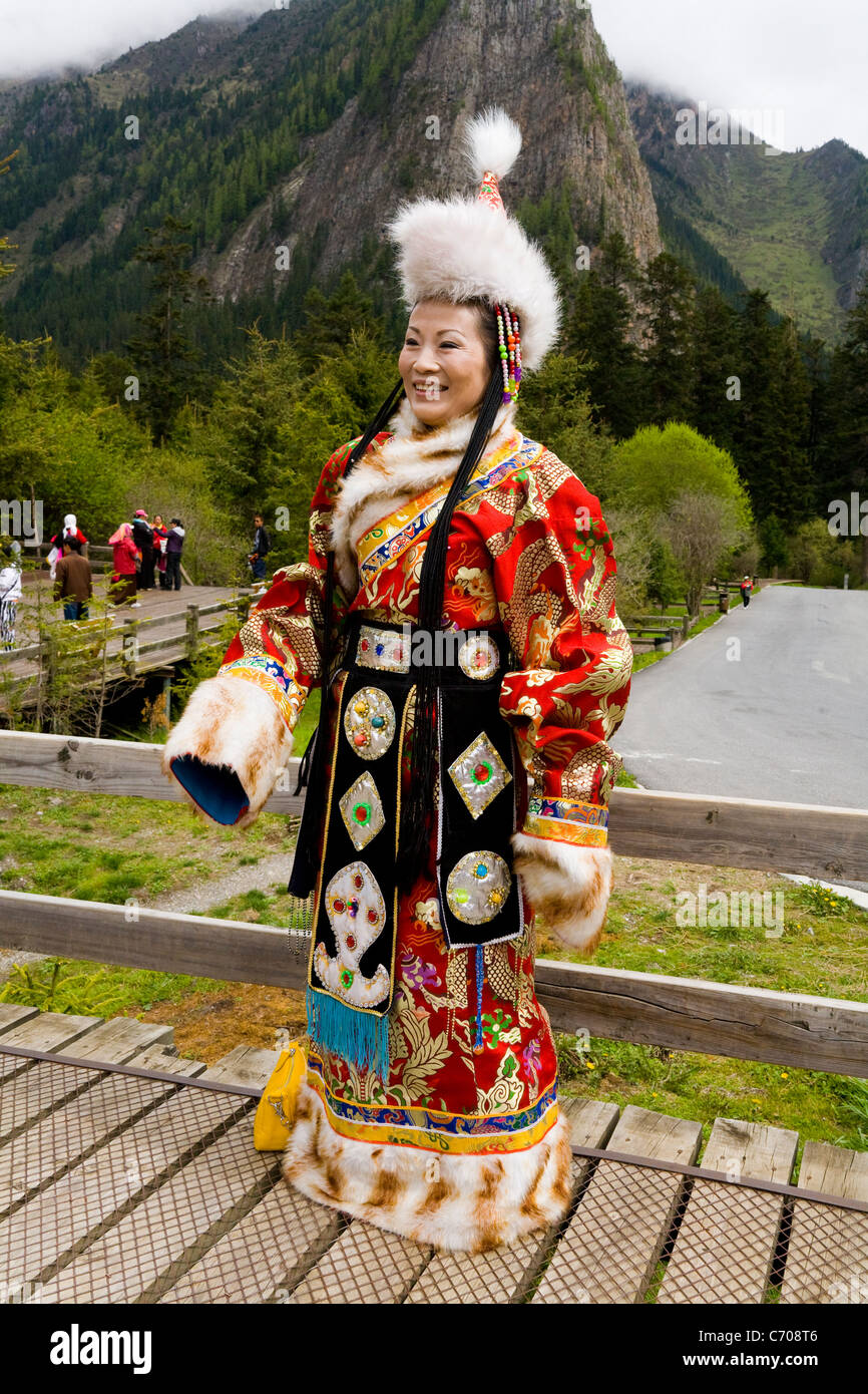 Chinese Tourist Tourists Wearing Tibetan National Costume At