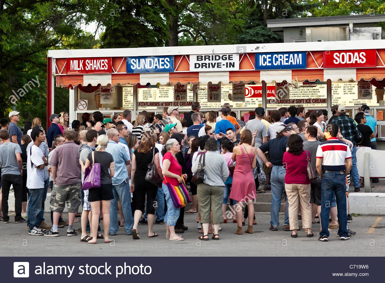 People waiting in line for ice cream, Bridge DriveIn, Winnipeg Stock