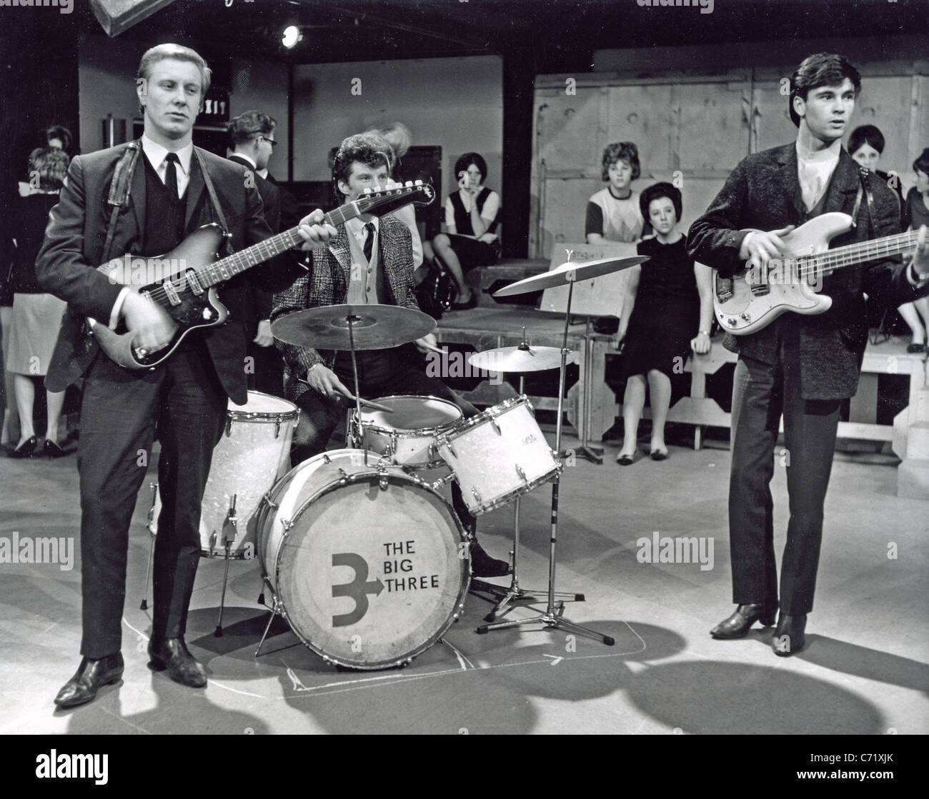 thebigthreeukpopgroupinlate1962fromlbriangriffithsjohnC71XJK.jpg (1300×1119) Big