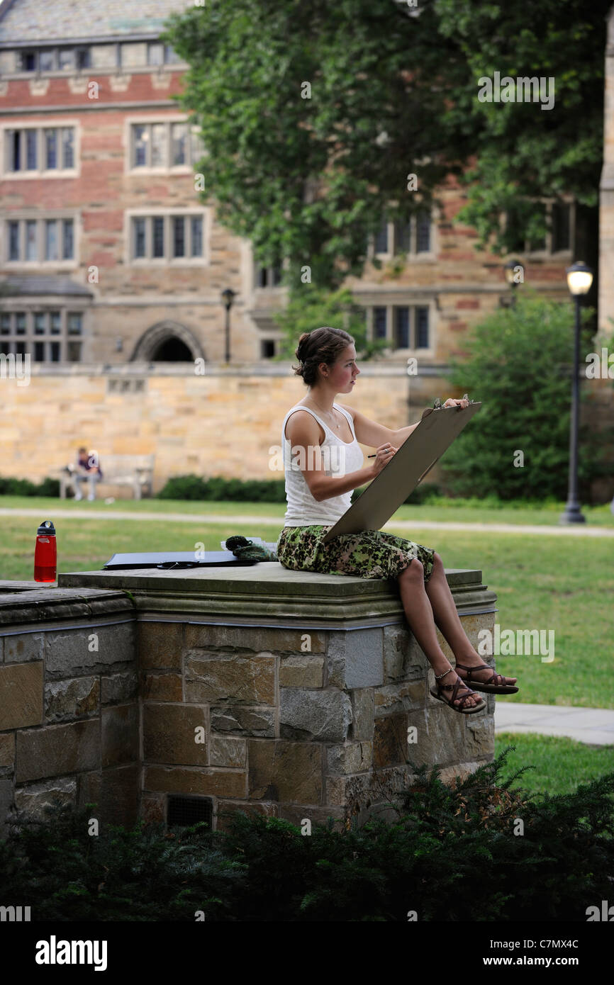 Yale University art student drawing campus. New Haven, CT Stock Photo