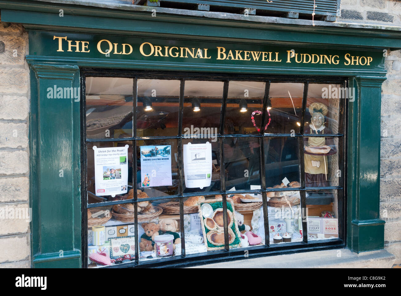 The original bakewell pudding shop in Bakewell, Derbyshire Peak Stock
