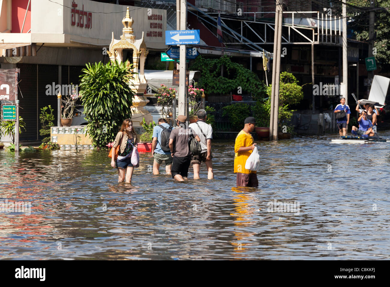 People Wade Through Flood Water Hi Res Stock Photography And Images Alamy