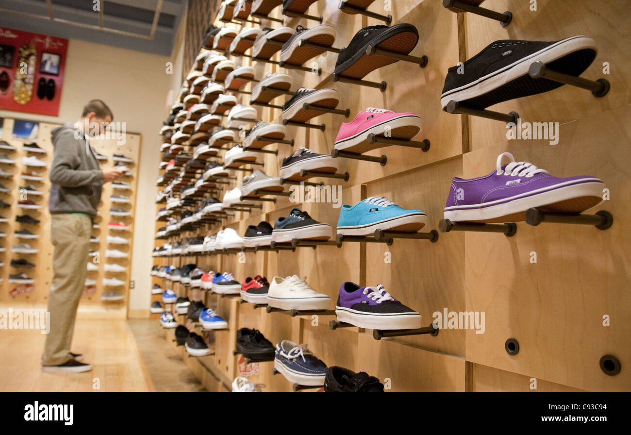 vans shoes mall