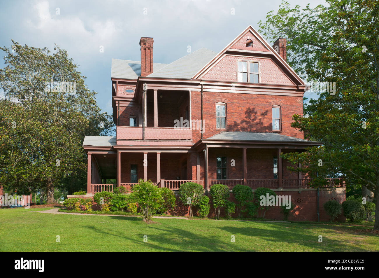 Alabama, Tuskegee, Tuskegee University, The Oaks, home of founder Stock