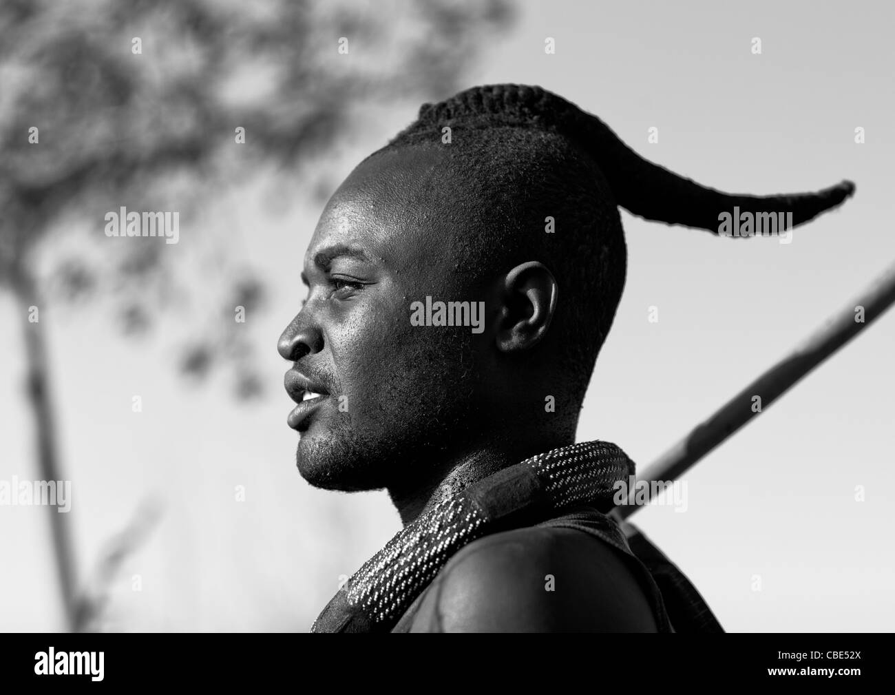 muhimba-young-man-with-traditional-hairs