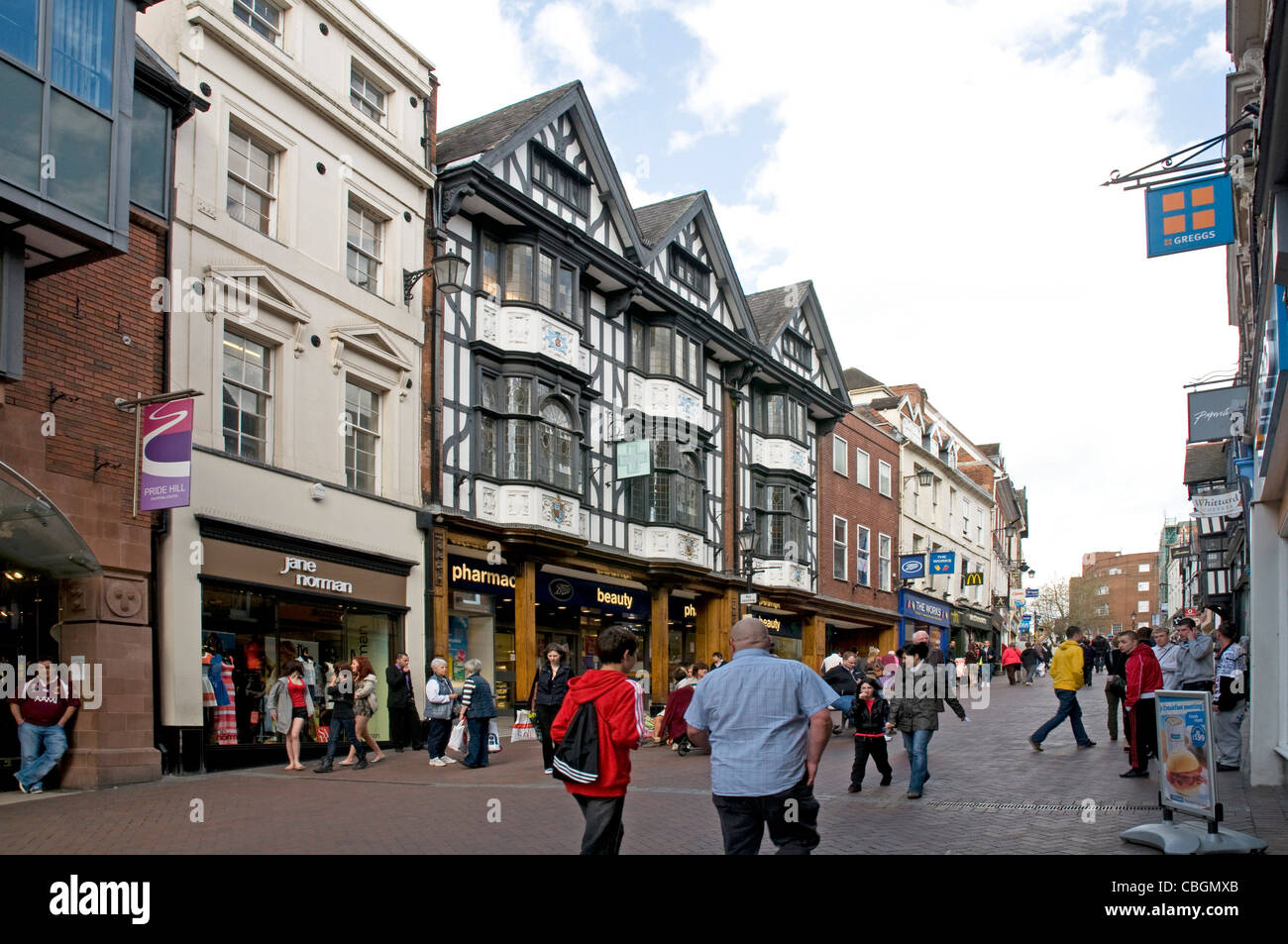 Shopping shrewsbury When you visit the Shropshire county town of Shrewsbury, shopping should definitely be on your list of top things to do. Did you know Shrewsbury’s independent retailers outnumber big chains by almost half? There are endless boutiques and quirky independents, all tucked away in 'shuts and passages' (those crooked medieval alleyways that criss-cross the town centre).
