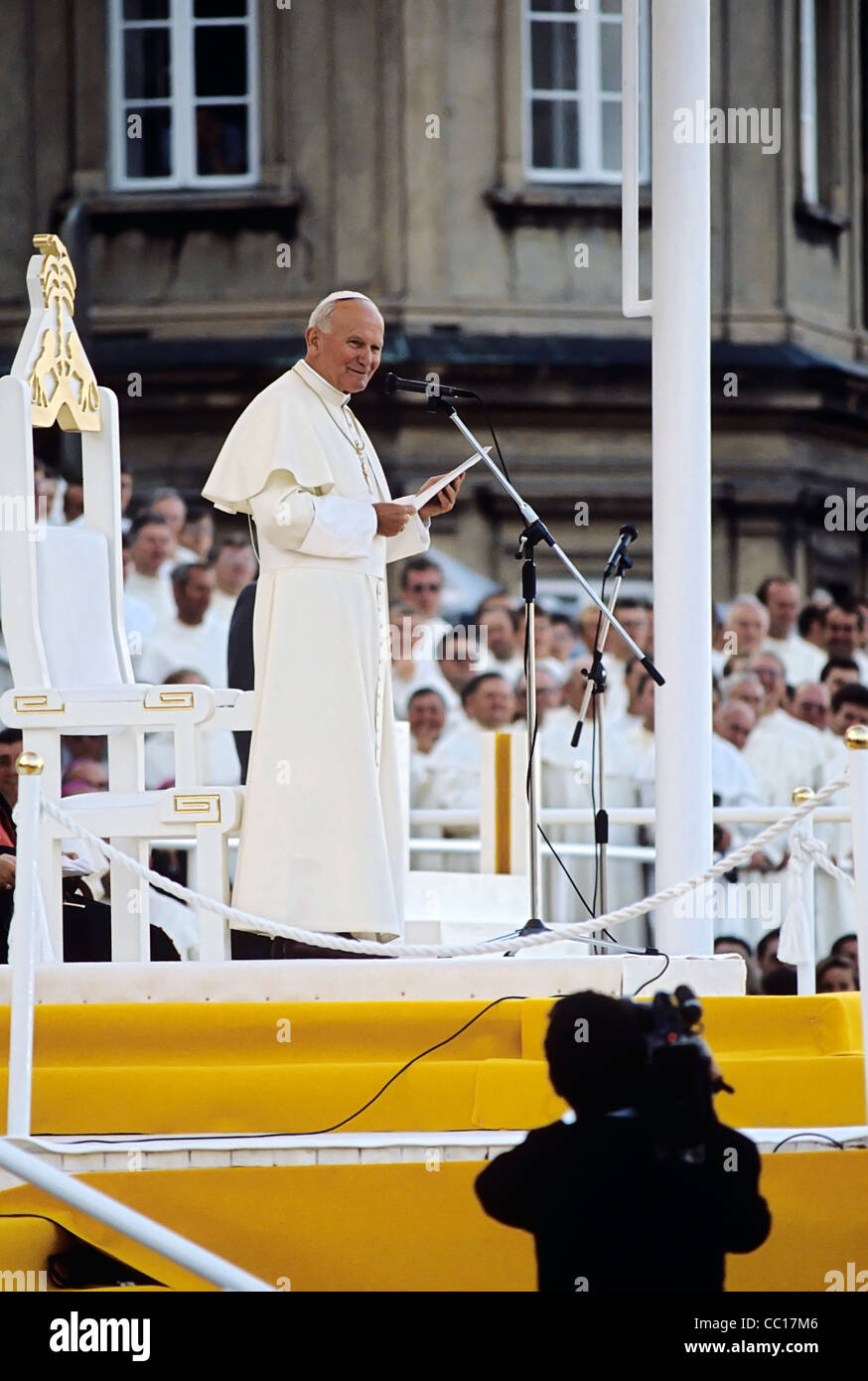 Pope John Paul Ii Talking During Wyd, World Youth Day, 1991 Stock Photo