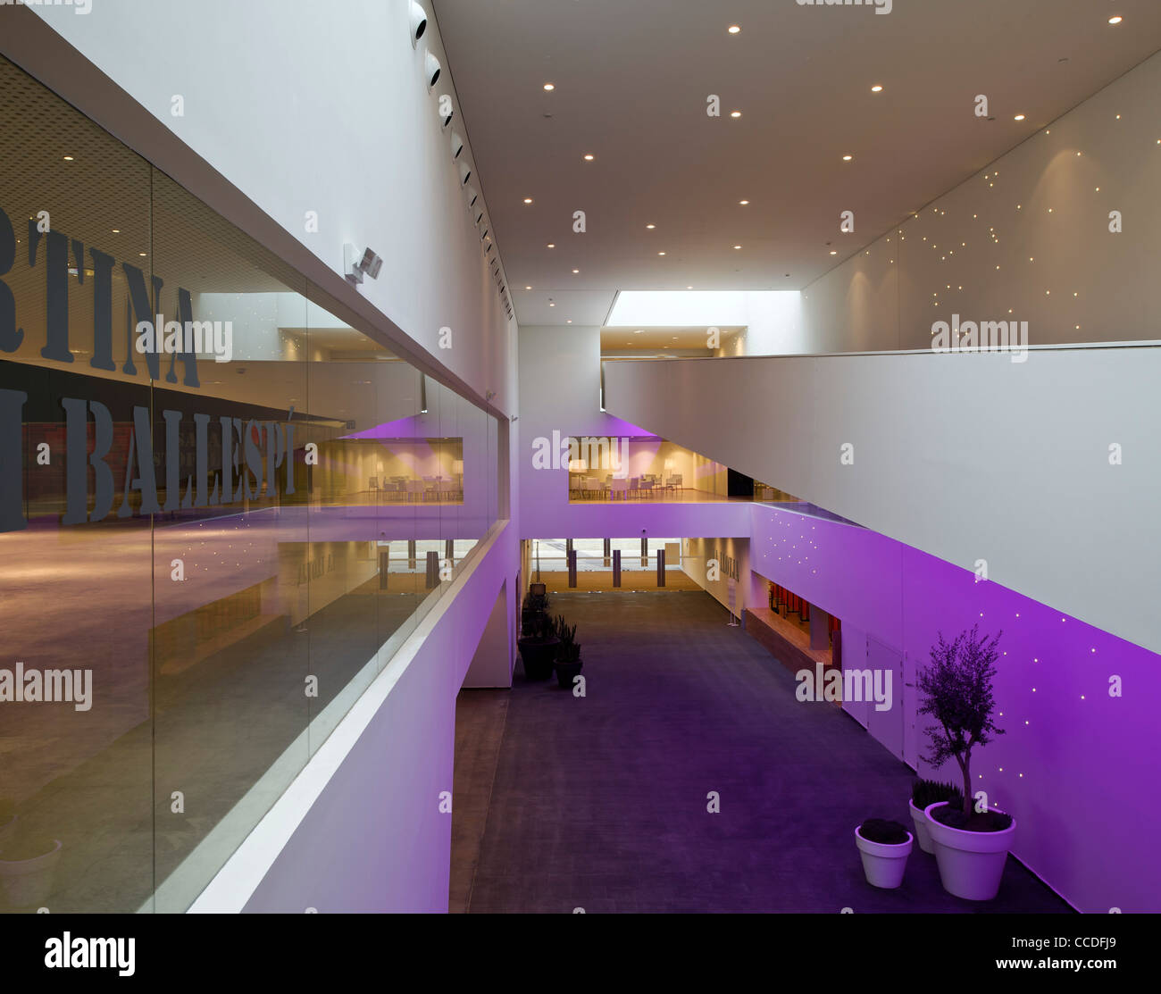 La llotja, congress theater convention center, mecanoo architects ...