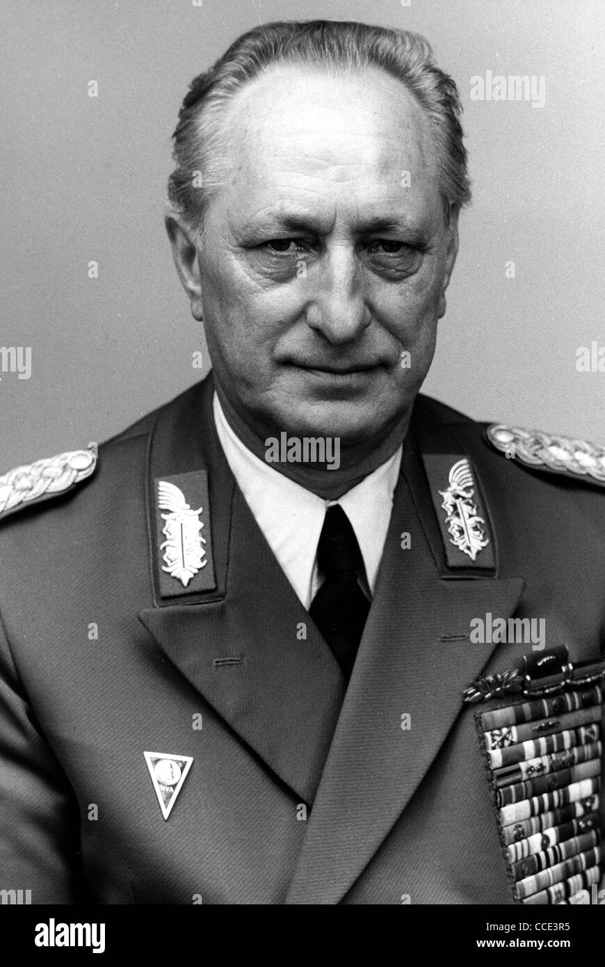 Army general Heinz Kessler *20.10.1920: Minister of Defence of the