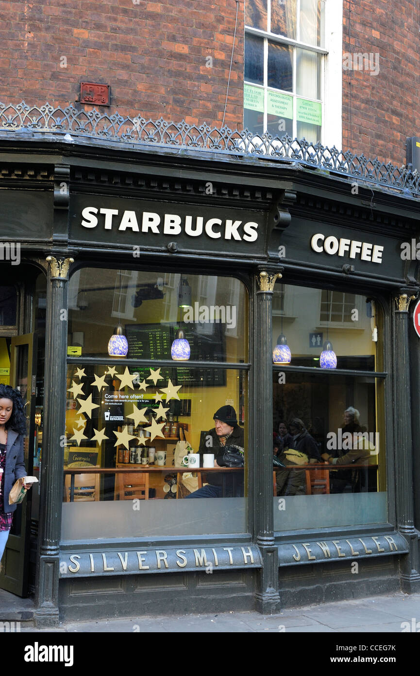 Starbucks coffee company invades the european
