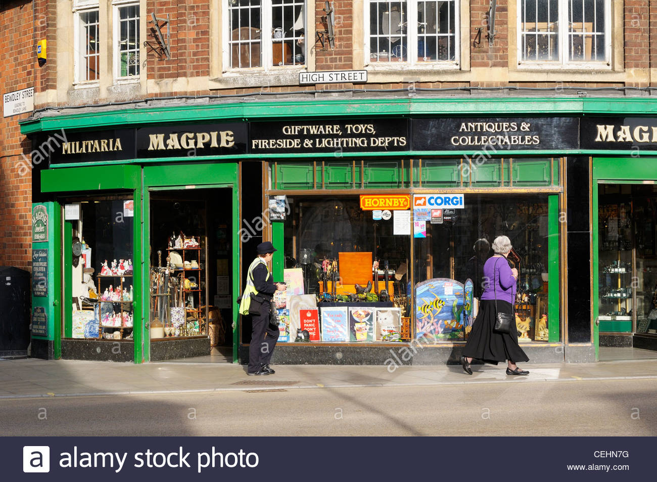 Magpie Antiques shop, High Street, Evesham, Cotswolds Stock Photo, Royalty Free Image 43415780