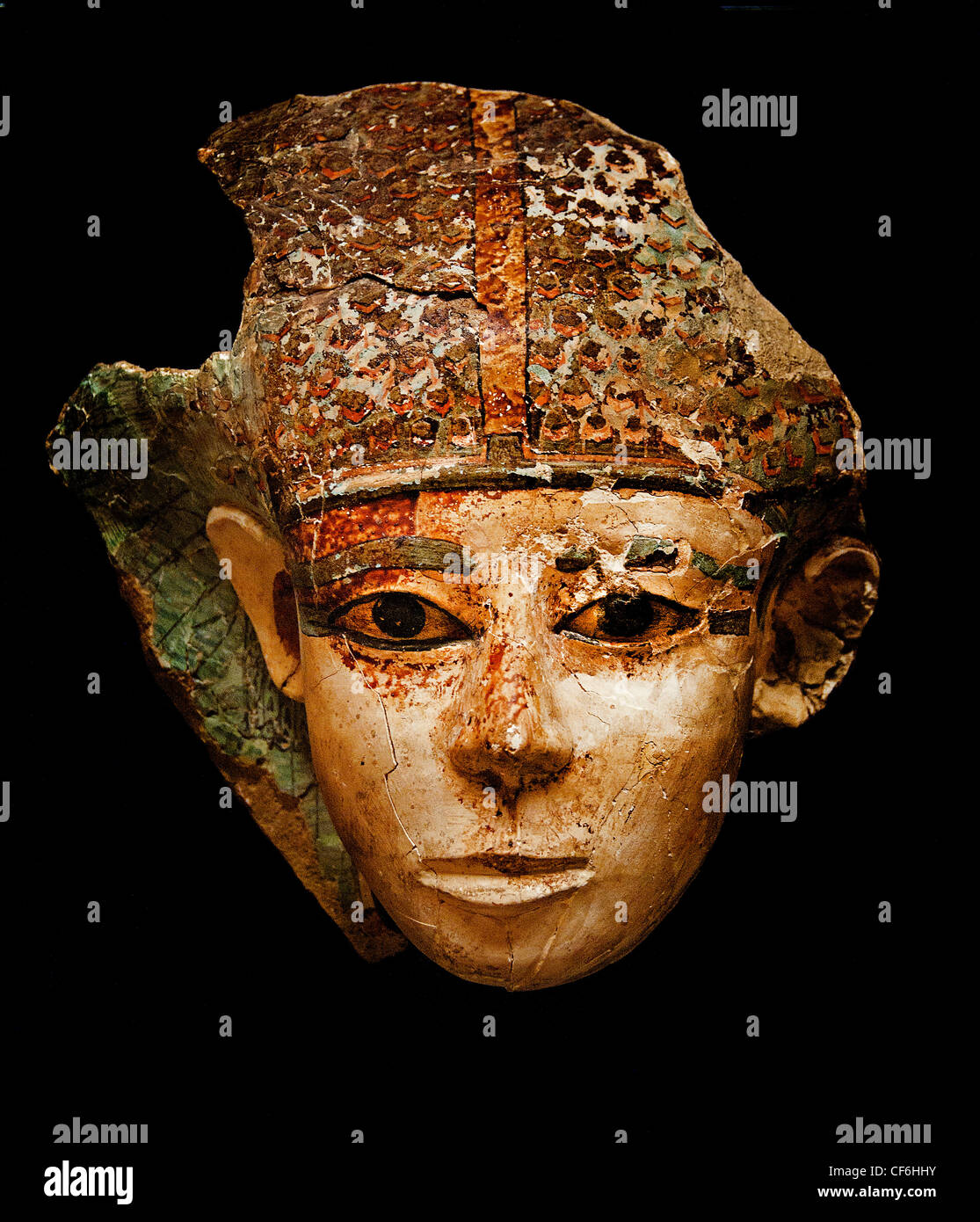 mummy-masks-to-1750-1650-bc-13th-dynasty-mirgissa-sudan-plaster-on-CF6HHY.jpg