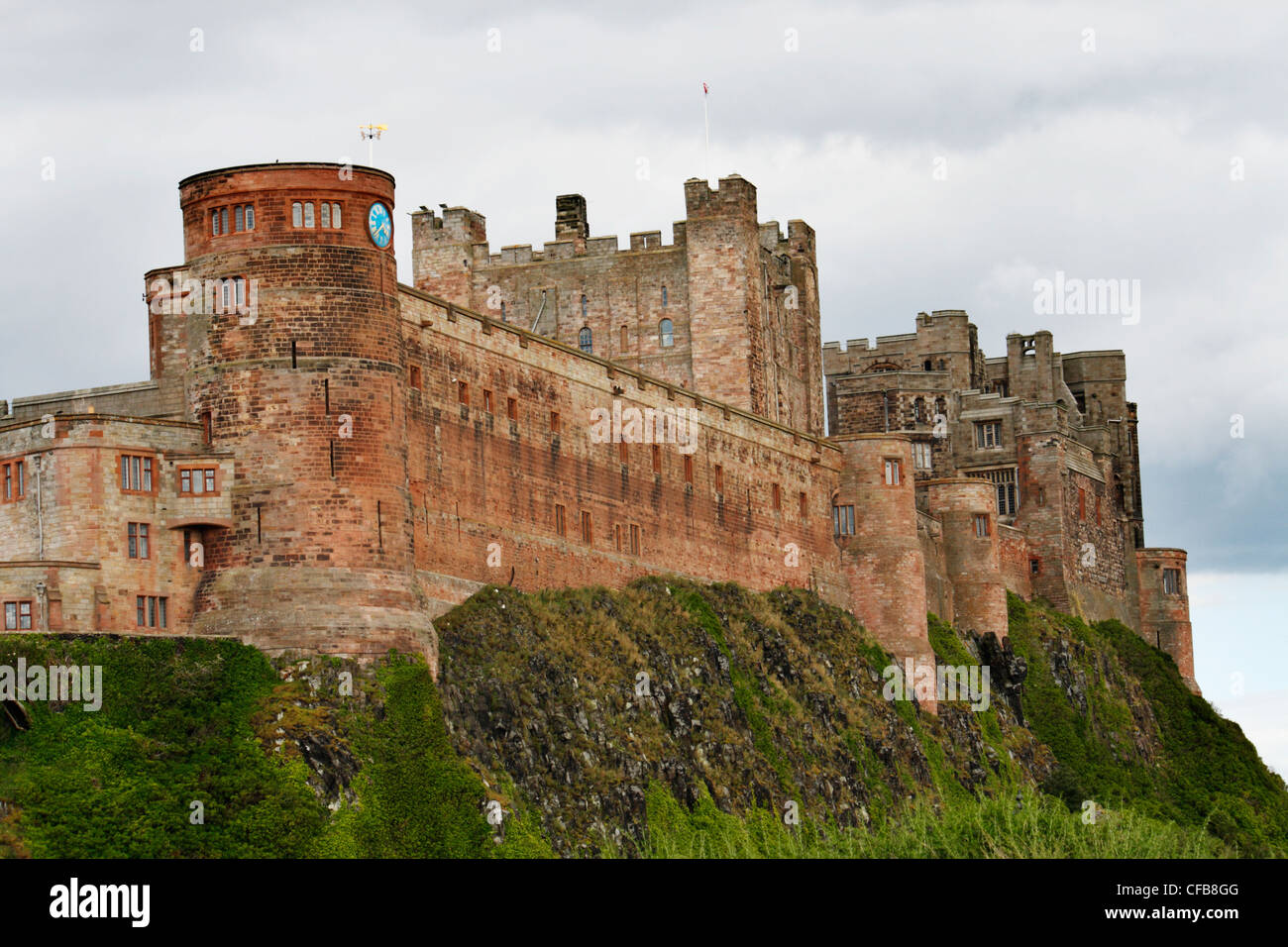 Bamburgh castle in Northumberland on the north east coast of England Stock Photo: 43888784 - Alamy