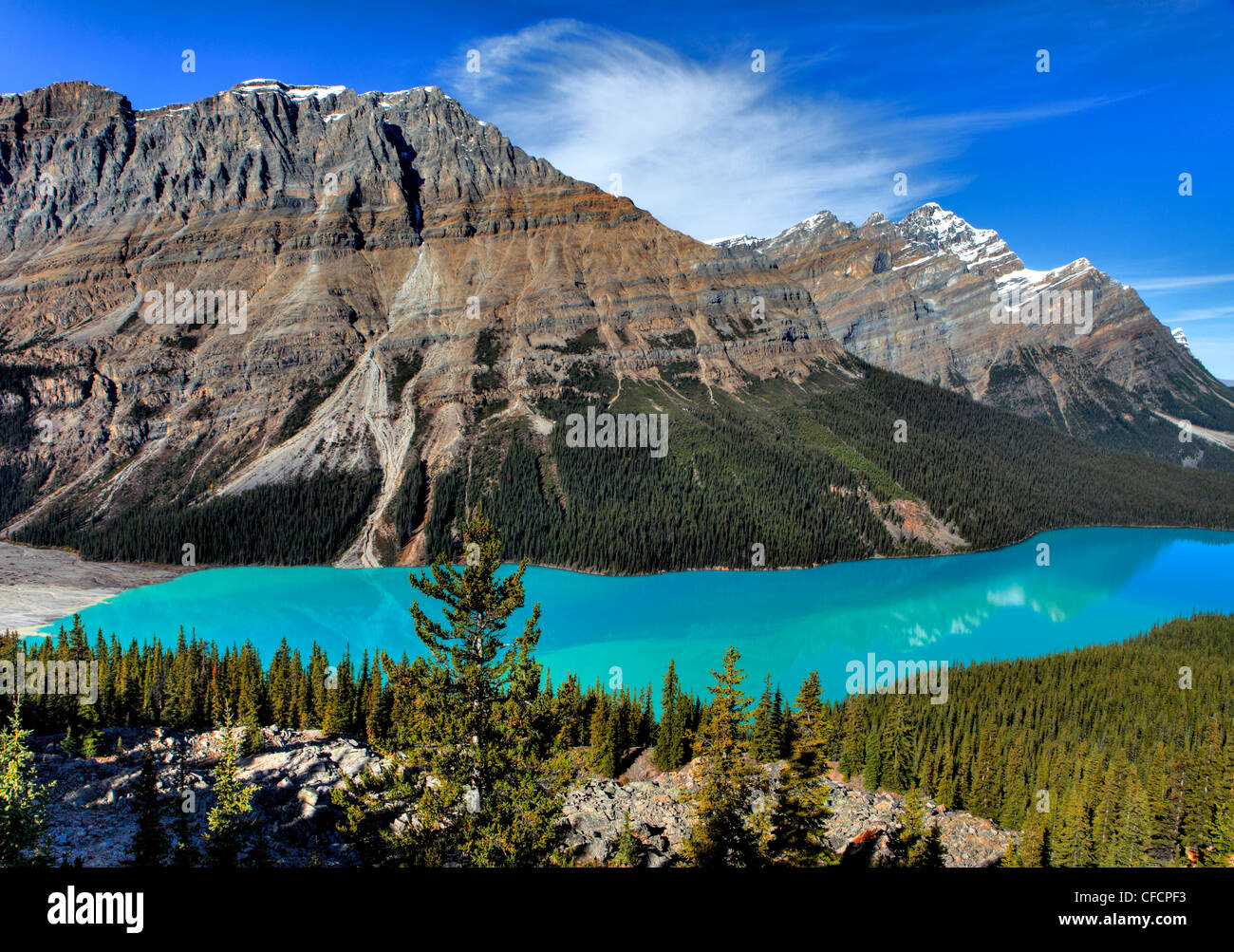 Peyto_Lake_Banff_National_Park_Alberta_C