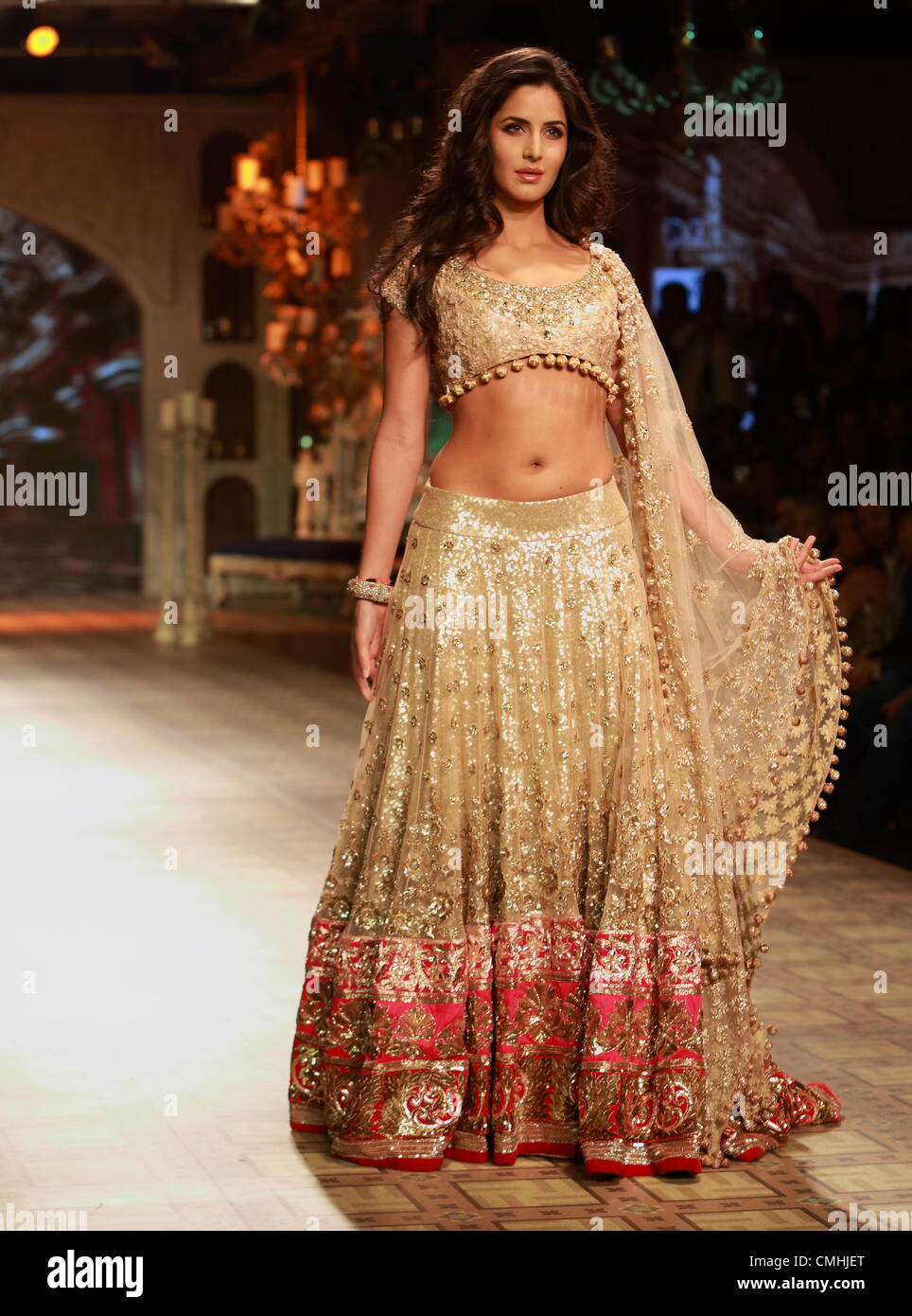 Katrina kaif at delhi couture week 2017 manish malhotra fashion show Katrina kaif at delhi couture week 2017 manish malhotra fashion show