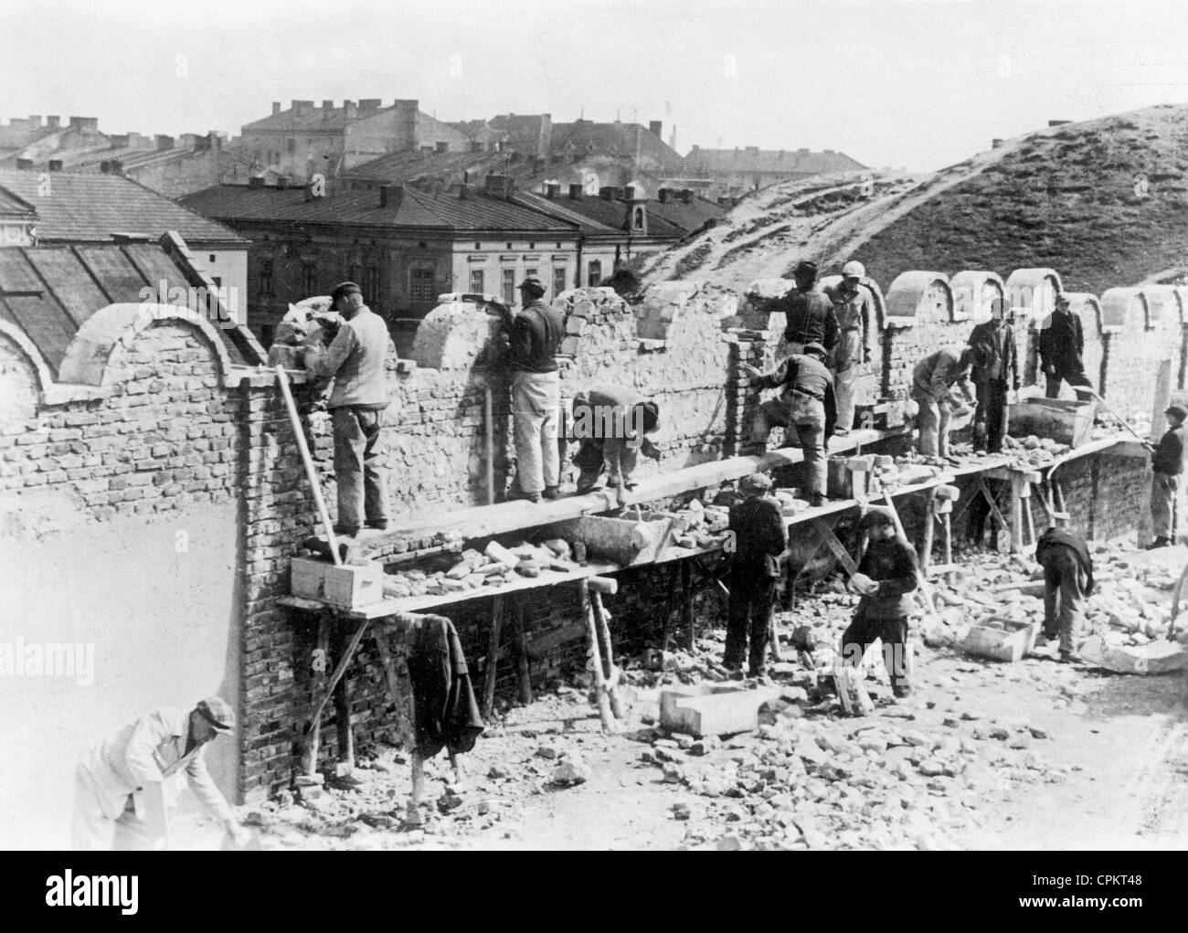 essay on the warsaw ghetto The warsaw uprising lasted from august 1944 to october 1944 the warsaw uprising, led by general tadeusz 'bor' komorowski, failed for a. essay on the warsaw ghetto The warsaw uprising lasted from august 1944 to october 1944 the warsaw uprising, led by general tadeusz 'bor' komorowski, failed for a.