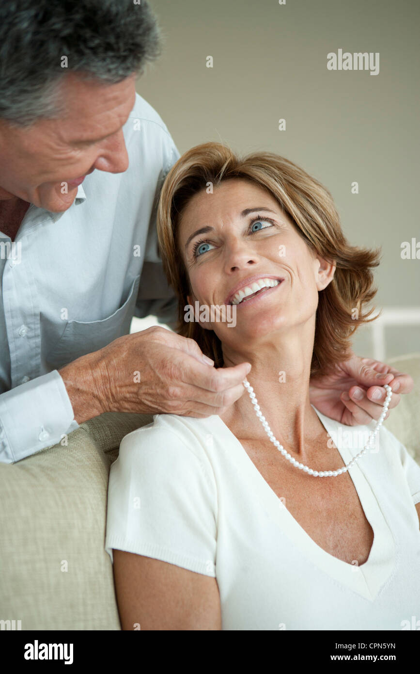 Women Sex Pearl Necklace Photo 54