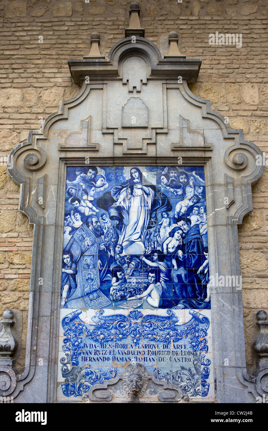 Virgin Mary Tile Ceramic Hi Res Stock Photography And Images Alamy