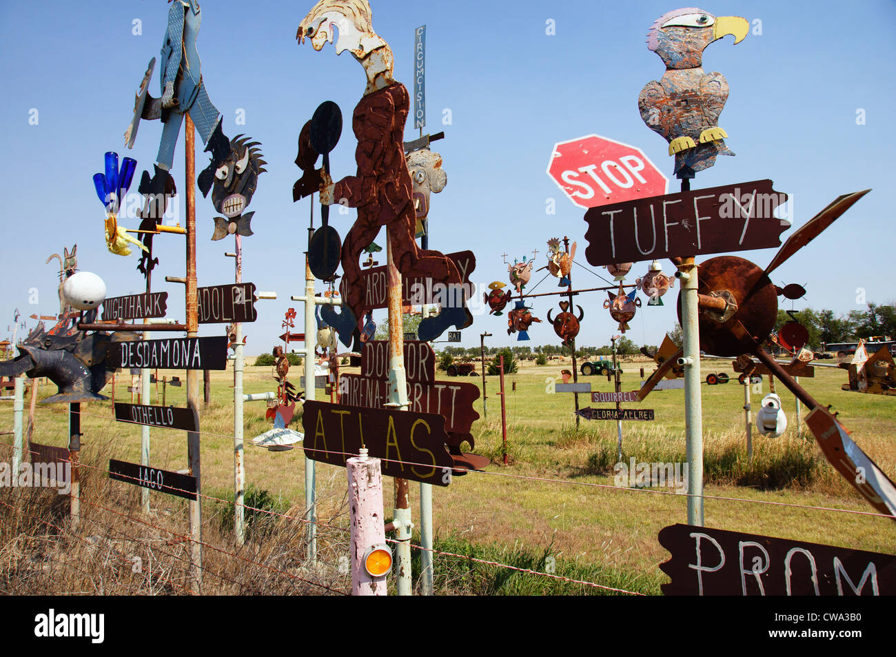 mt liggetts political satire metal sculpture mullinville kansas ks
