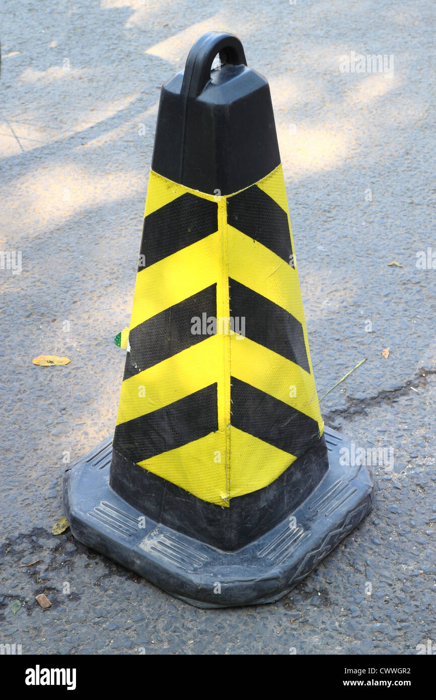 Black Yellow Traffic Cone Sign Hi Res Stock Photography And Images Alamy