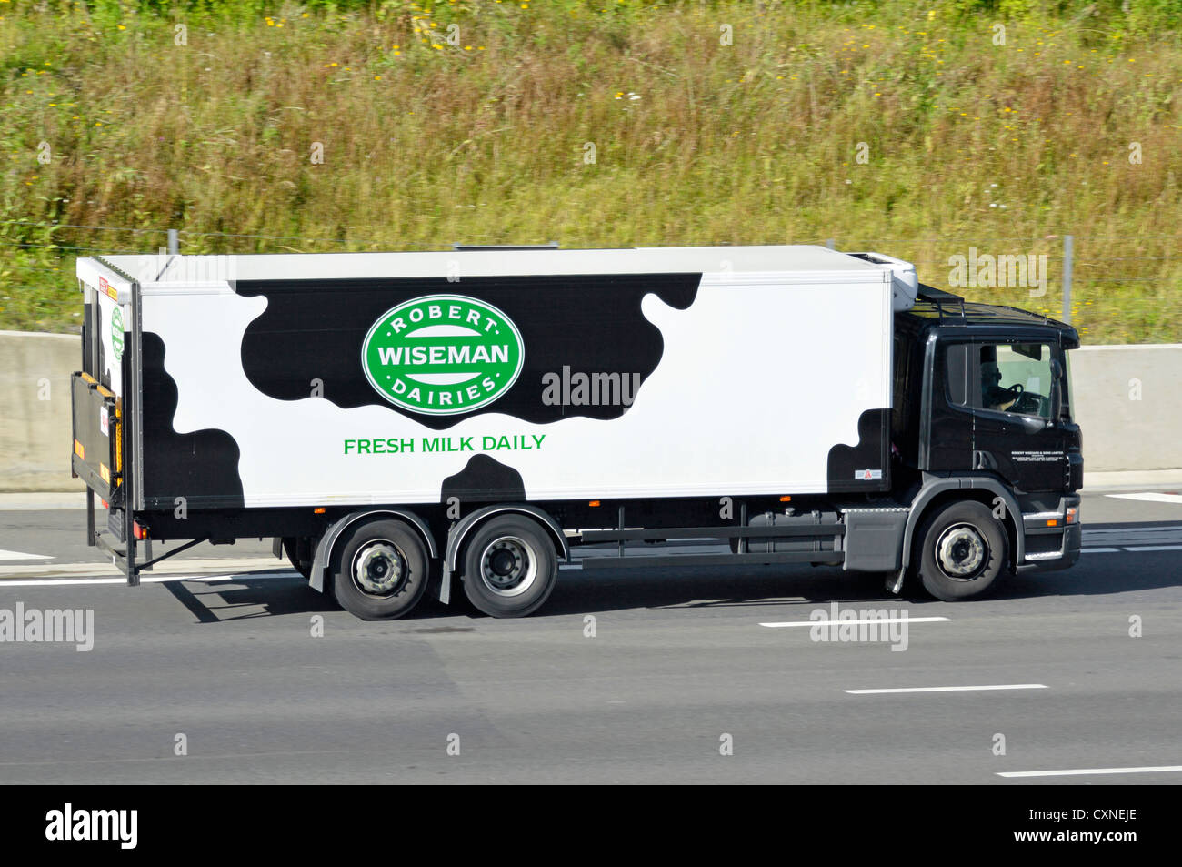 Robert Wiseman Dairies Fresh Milk delivery lorry Stock Photo, Royalty