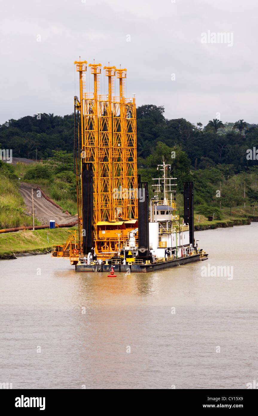 Drill barge Baru at work widening the Panama Canal at Gaillard Cut
