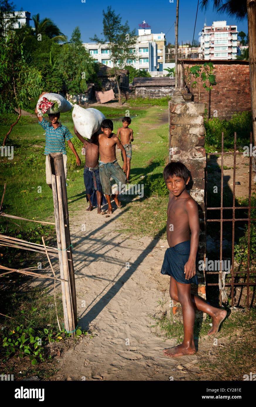 street children bangladesh Street children in bangladesh are the most neglected group of children where a very few number of initiatives were ever taken to reduce this issue a child is a face of a family, a future. street children bangladesh Street children in bangladesh are the most neglected group of children where a very few number of initiatives were ever taken to reduce this issue a child is a face of a family, a future.