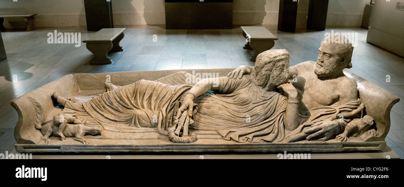 Marble sarcophagus lid with reclining couple Imperial Severan A.D Stock