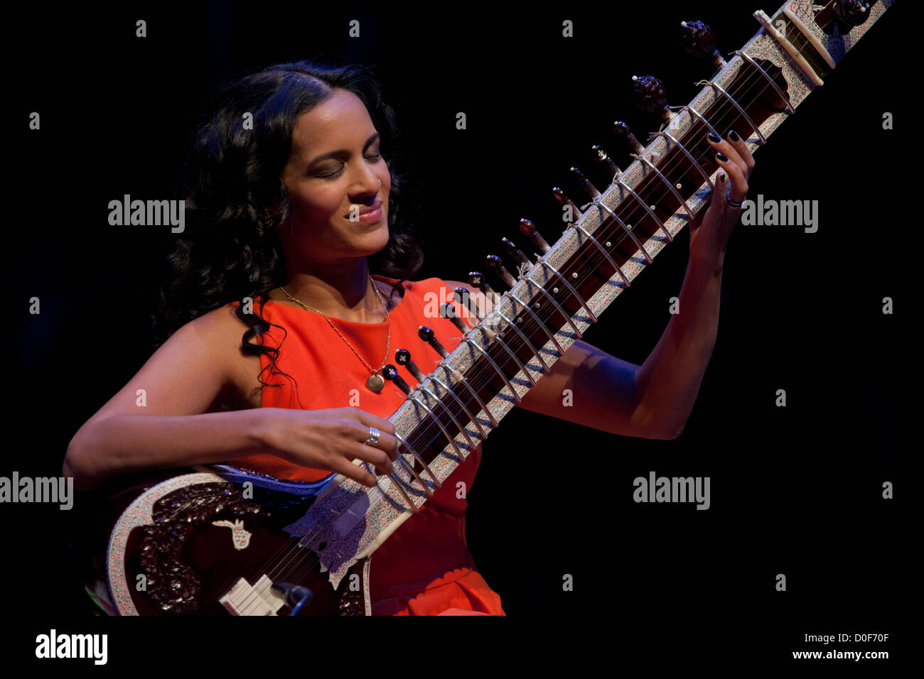Anoushka Shankar (Best Artist award) plays sitar at the Songlines Stock