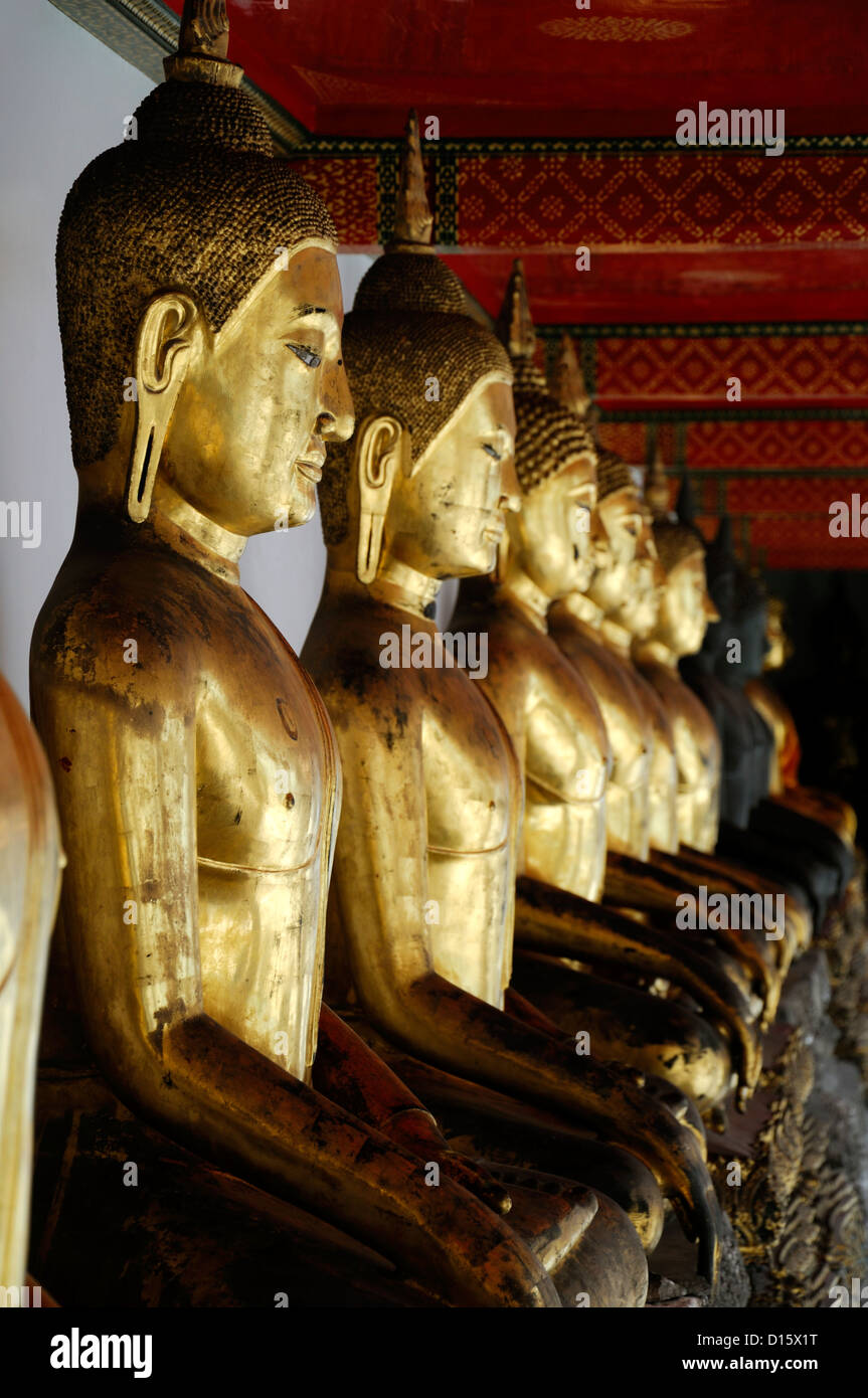 Wat Pho Temple Of The Reclining Buddha Line Buddhist Statues Seated