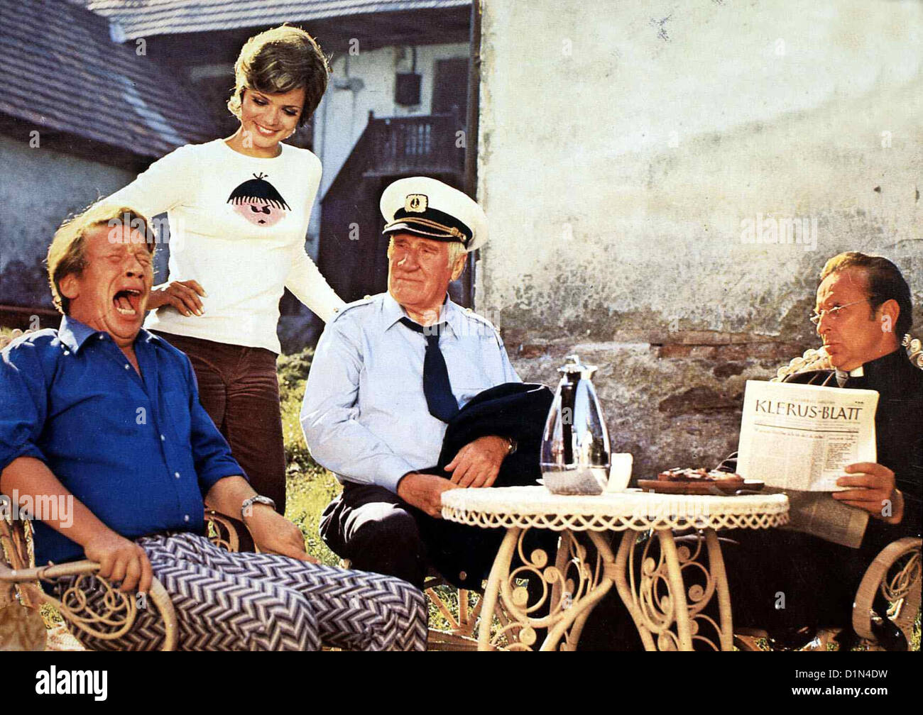 Hochwürden Drückt Ein Auge Zu