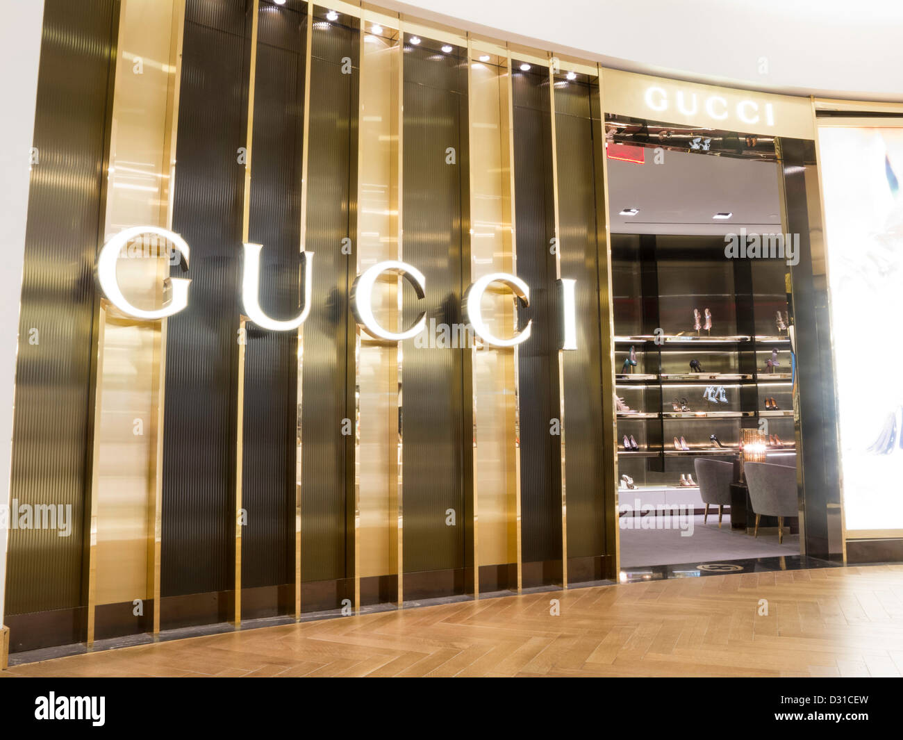 Macy&#39;s Department Store, Gucci Boutique, Herald Square, NYC Stock Photo: 53506849 - Alamy